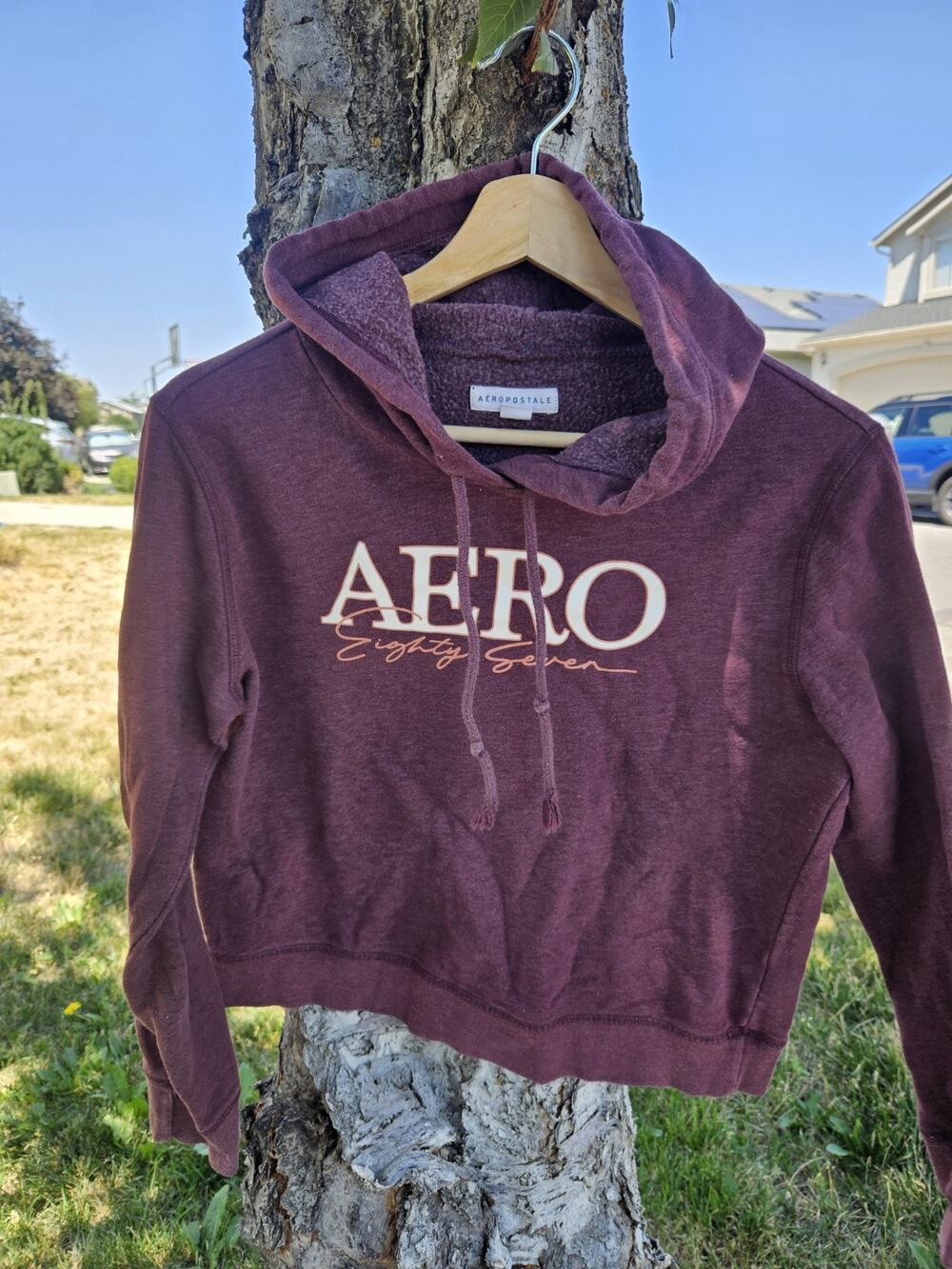 Aeropostale Womens Aero Eighty Seven Cropped Hoodie Burgundy Maroon Sweatshirt M